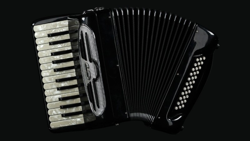 تفاوت آکاردئون معمولی و فری باس