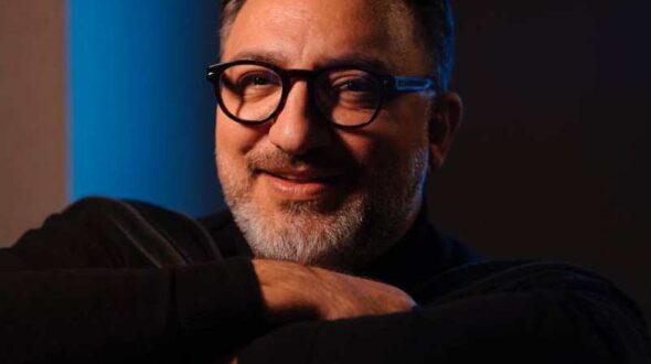 چرا یادگیری پیانو به نوازندگان آکاردئون هم کمک می‌کند؟