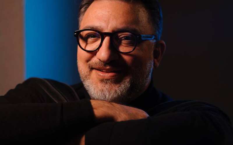 چرا یادگیری پیانو به نوازندگان آکاردئون هم کمک میکند؟