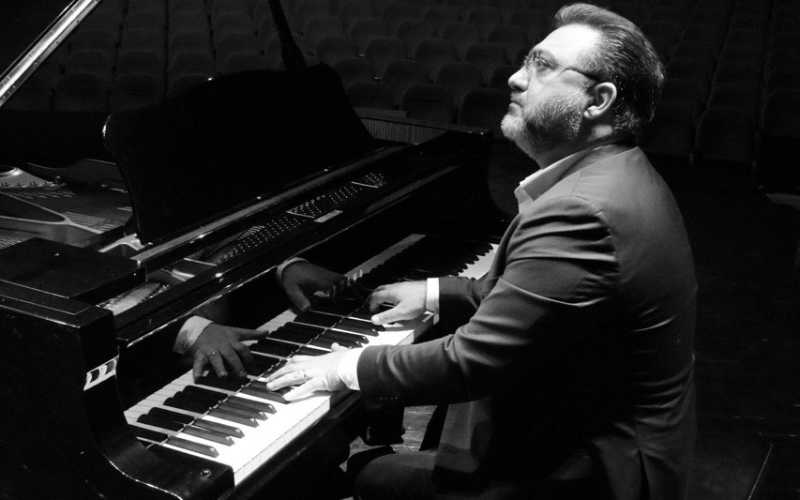 کلاسهای آنلاین و حضوری پیانو ویژه تمام سنین | آکادمی نخشبی